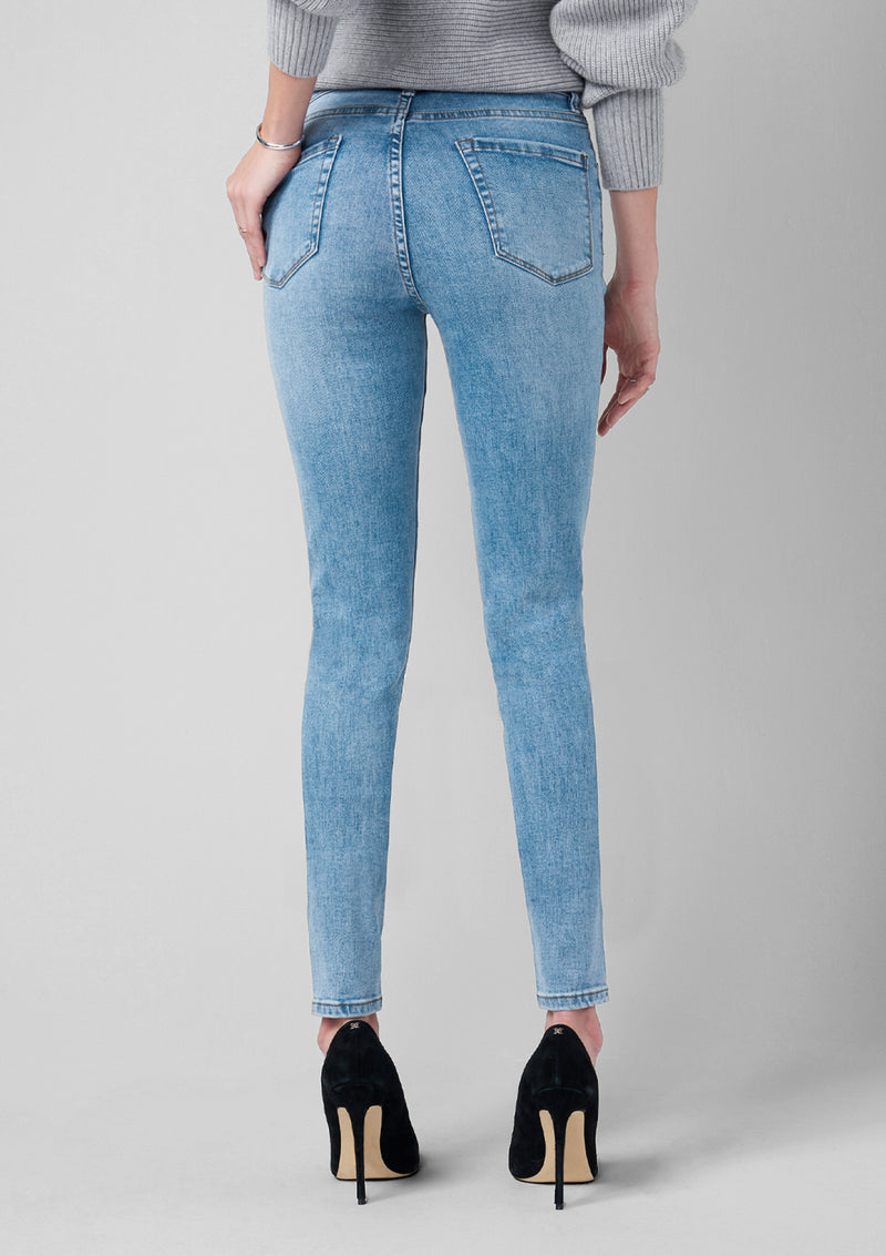 Medium Blue