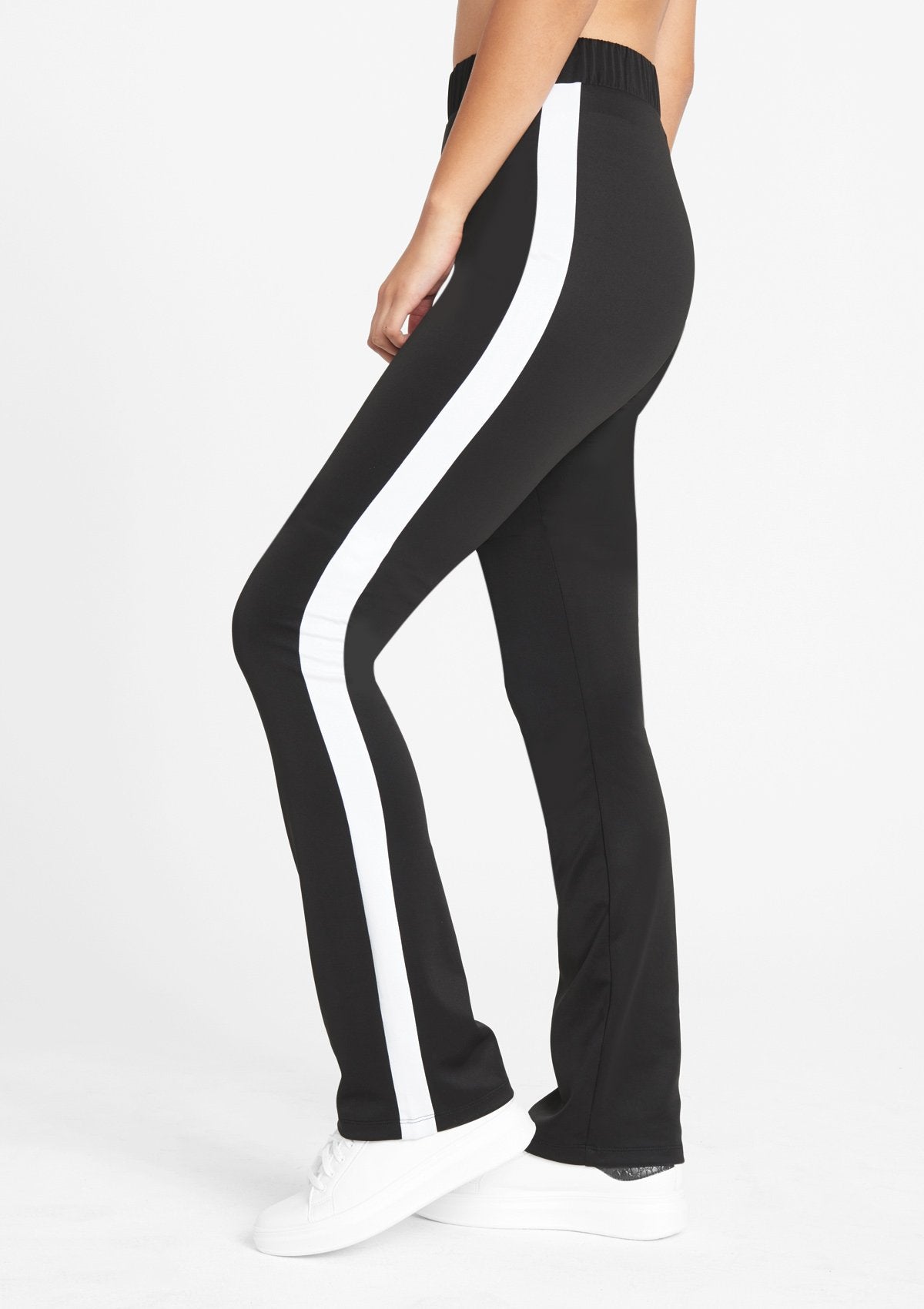 Black/White
